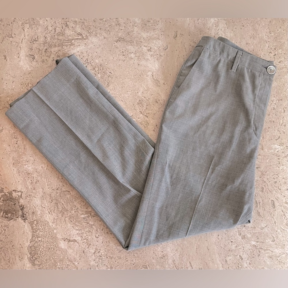 AKRIS Virgin Wool Pant w/ Mother of Pearl Button